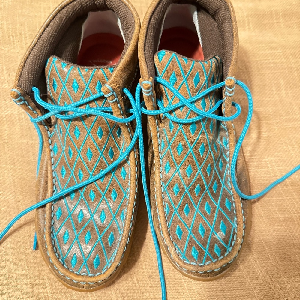 Twisted Womens Moccasins in Brown and Blue
